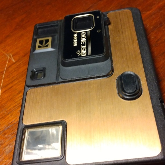 Kodak disc camera with film and case - Picture 2 of 4